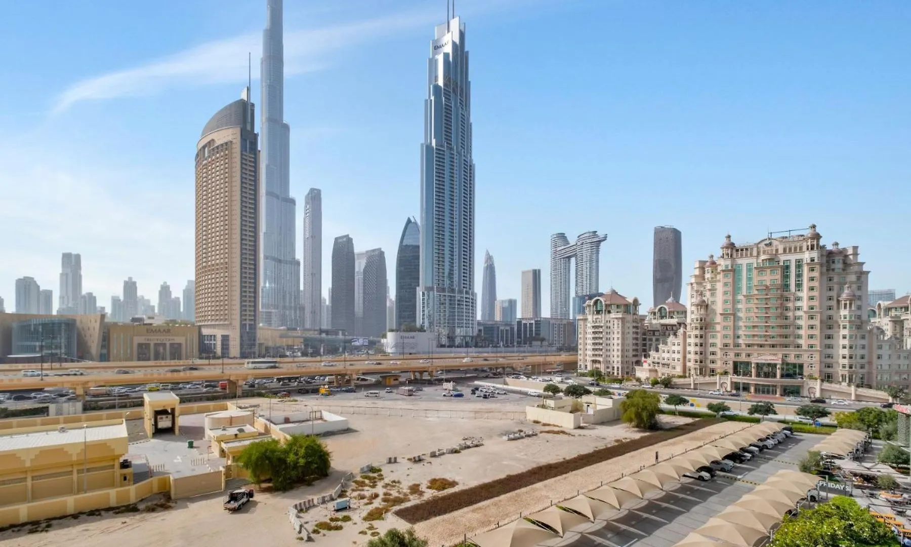 Apartment Steps From Dubai Mall With Sea Views